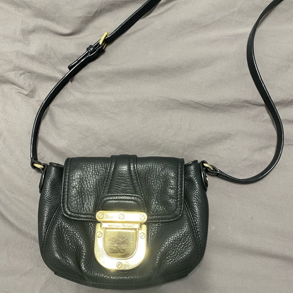 Michael Kors Crossbody - Picture 1 of 3